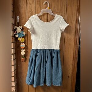 Rafaela short midi denim dress.  Size 8, 28%knit and 72% woven.